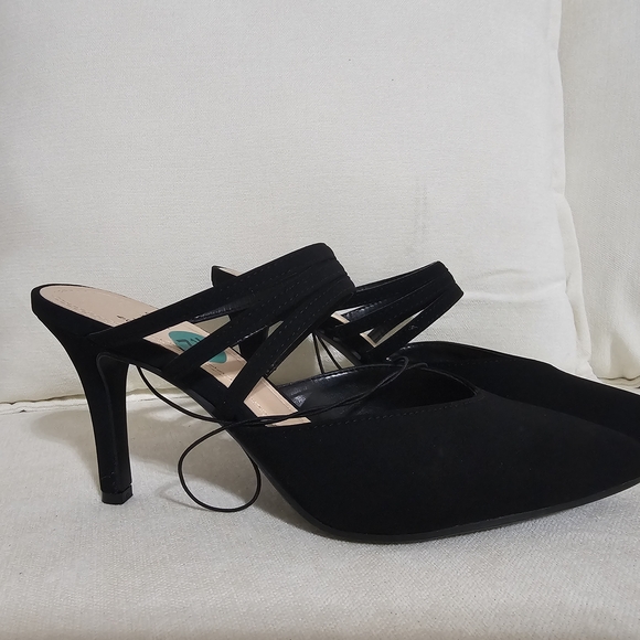 Impo Women's Black Strappy Mules - Picture 2 of 2